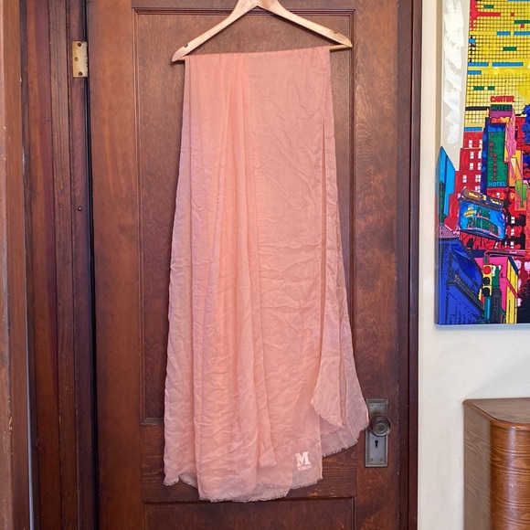 Missoni Accessories - 🌻 [5/$10] Missoni Pale Pink Airy Wrap Scarf